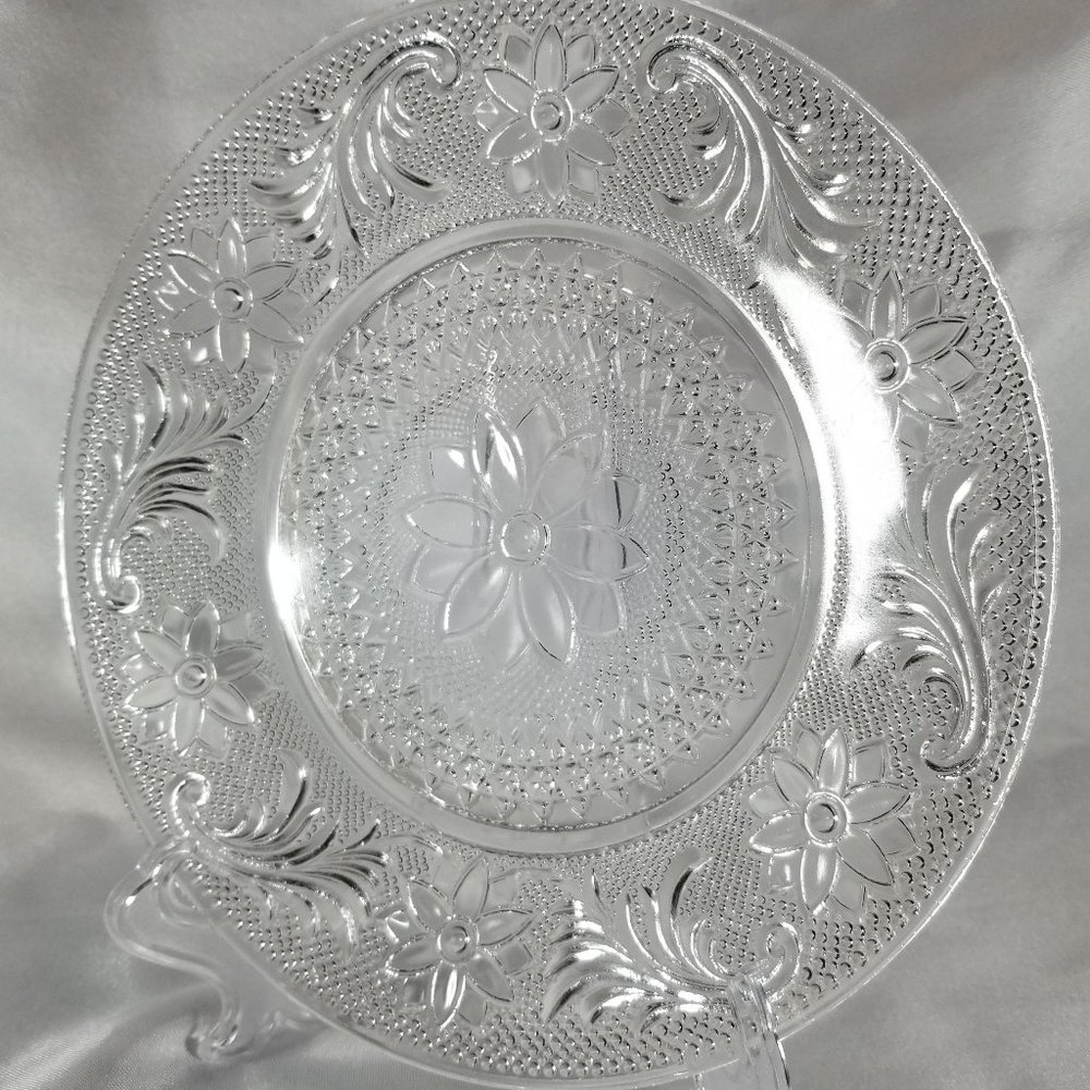 Vintage Indiana Glass Sandwich Pattern Luncheon Plate